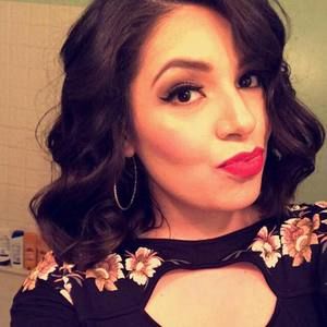 Meet your Posher, Monica